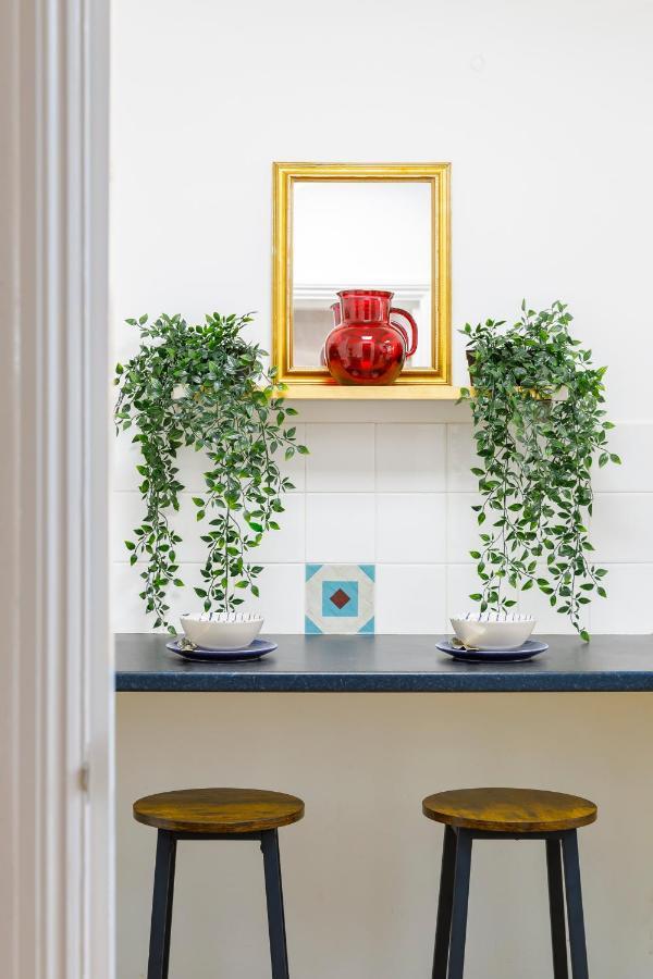 Beachside Retreat 2-Bedroom Gem With Free Private Parking & Outdoor Space Brighton Exterior foto